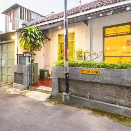 Yogyakarta Bnb Malioboro Экстерьер фото