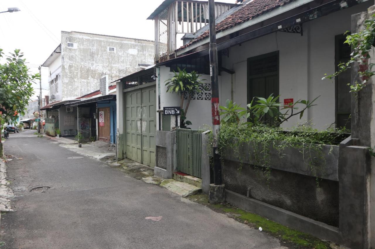 Yogyakarta Bnb Malioboro Экстерьер фото